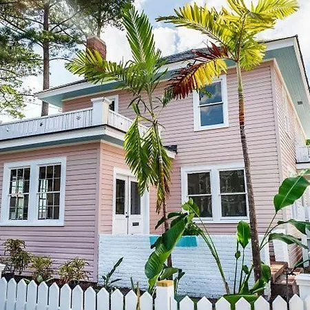 Hemingsway'S Village Luxury Beach Houses